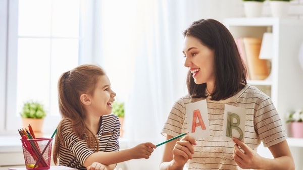 Nghe nói và luyện phát âm cho trẻ - Tiếng Anh trẻ em Bình Dương